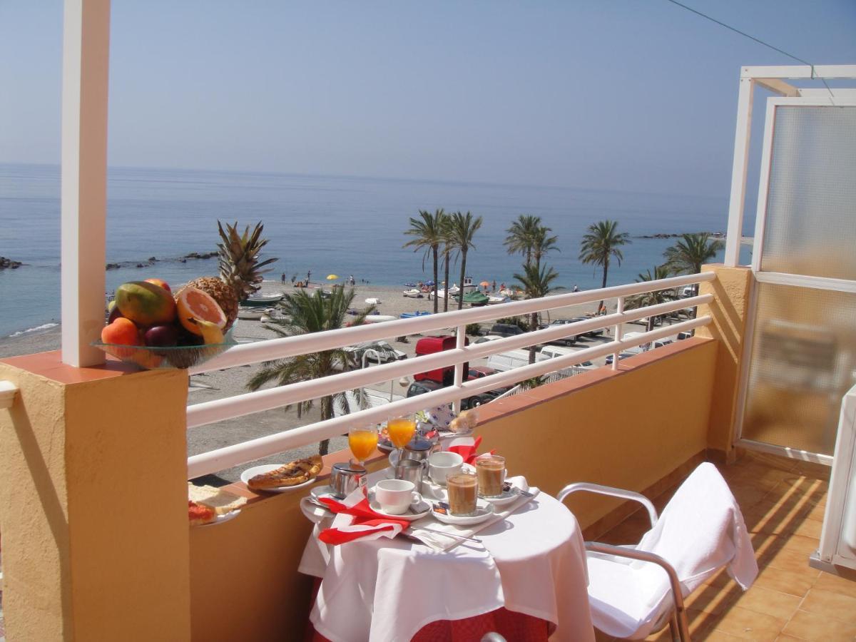 Hostal Costa Sol Castell de Ferro Exterior foto